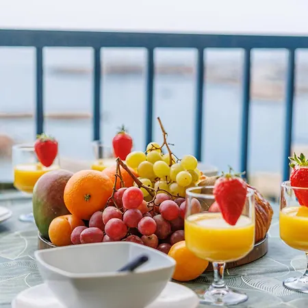 公寓 Le Soleia - Spacious 3p - Beachfront - Parking 芒通