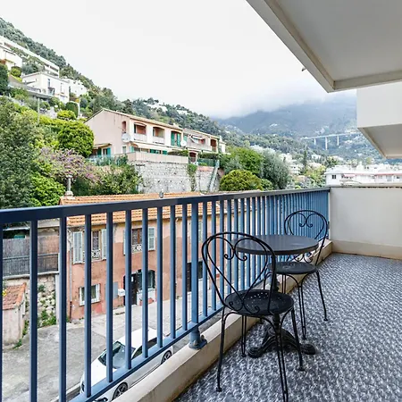 Le Soleia - Spacious 3p - Beachfront - Parking Ментона